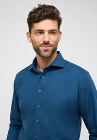 Eterna FLANELLHEMD - MODERN FIT - Camicia elegante - midnight