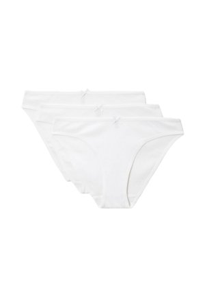 Trois culottes bikini en coton blanc avec de petits nœuds centrés sur la ceinture, empilées légèrement superposées sur un fond blanc.