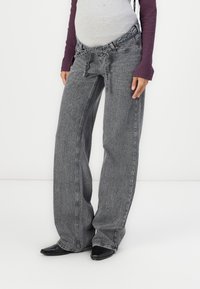 Vero Moda Maternity VMMTESSA WIDE BELT  - Traperice opuštenog kroja - medium grey denim