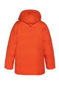 Orange isolierte Jacke mit Kapuze, die eine glatte Textur aufweist, gestickte Akzente an den Ärmeln hat und ein minimalistisches Design besitzt.
