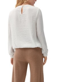 s.Oliver Blouse - ecru