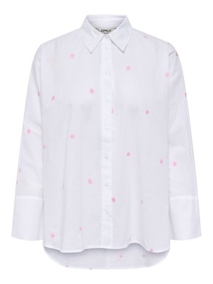 Chemise blanche à manches longues avec col pointu et petits motifs dispersés en forme de cœur rose.