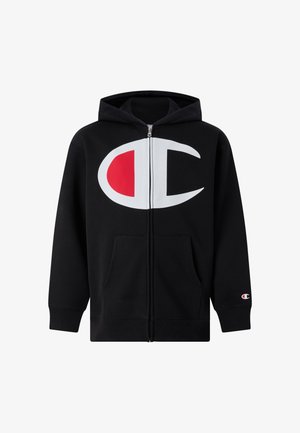 Schwarzer Kapuzenpullover mit Reißverschluss, großem weißem und rotem Logo vorne, Kängurutaschen und kleinem Logo am linken Ärmelbündchen.