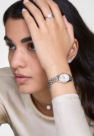 Daniel Wellington Montre - gold coloured