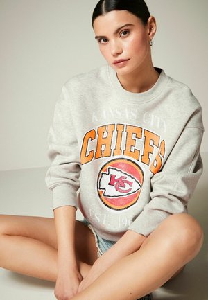 NFL AMERICAN LICENSE HEAVYWEIGHT GRAPHIC SLOGAN  - Bluză de molton - grey marl kansas chiefs