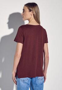 Thumbnail Image 3