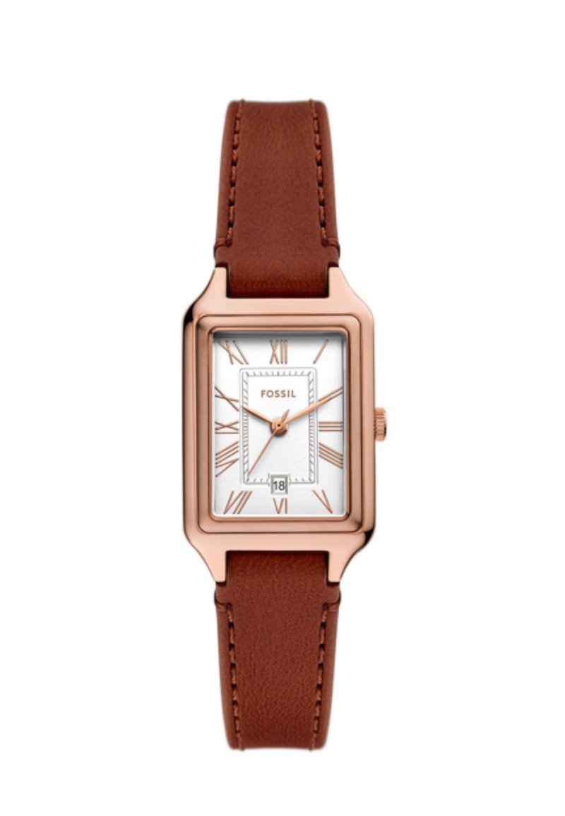 Montre avec bracelet en cuir marron et boîtier rectangulaire en or rose. Le cadran blanc présente des chiffres romains et un affichage de la date en bas.