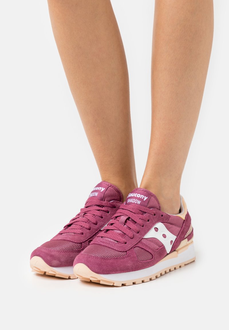 saucony shadow violet