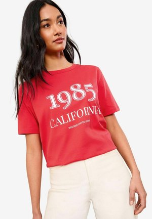 REGULAR FIT - SHORT SLEEVE SLOGAN EASY  - Print T-shirt - red