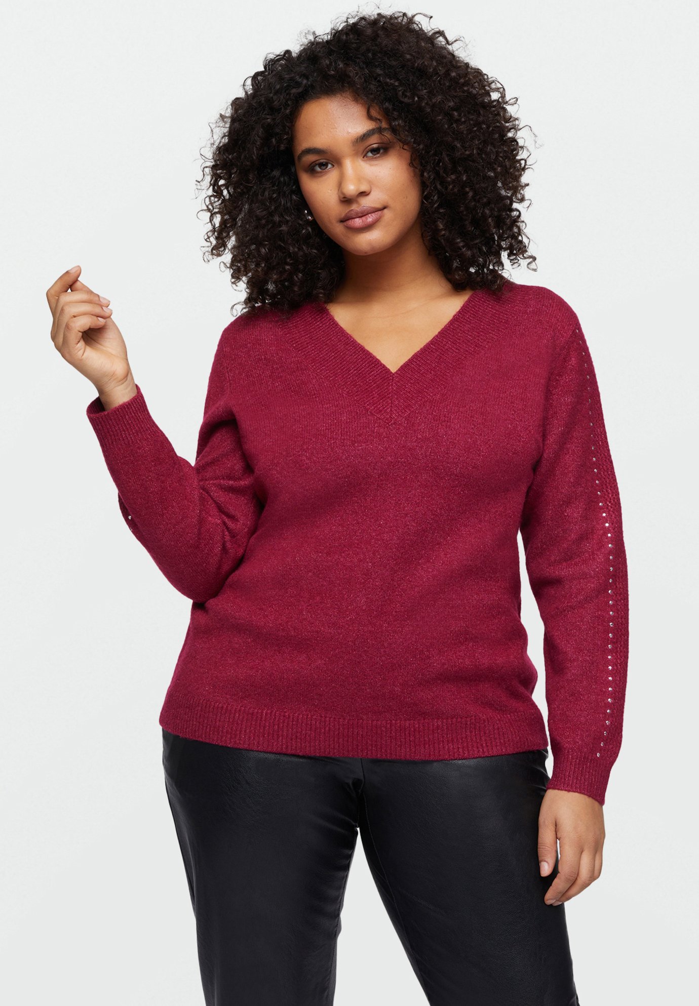 Fiorella Rubino CON APPLICAZIONI SULLE MANICHE Maglione