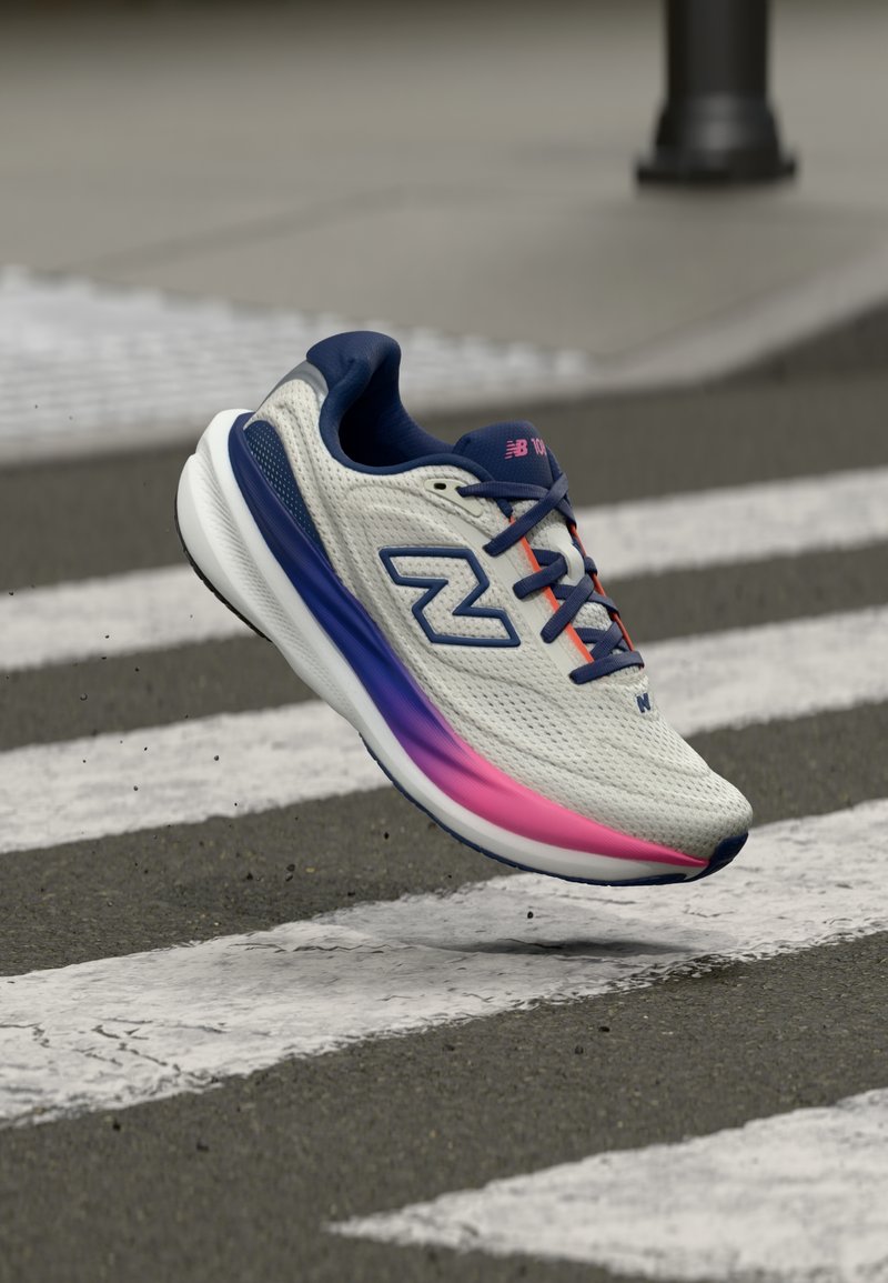 1080 V15 ROAD sea salt/beige