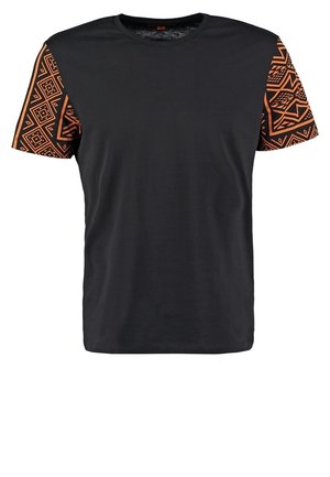 T-shirt z nadrukiem