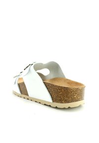 Merisell HEBILLAS TREND MOD MALU - Sandalias planas - blanco