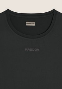 Freddy COMFORT FIT CON MANICHE CORTE IN TECNICO - Camiseta estampada - nero