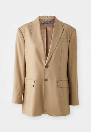 Blazer marron clair en tissu lisse, avec deux boutons à l'avant, des revers crantés et deux poches latérales avec une poche poitrine simple.