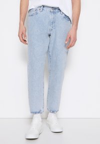 Levi's® STAY LOOSE TAPER CROP - Relaxed fit jeans - royal stonewash
