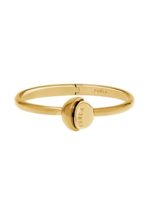 Goudkleurige metalen armband met een ronde sluiting gegraveerd met "FURLA" op een witte achtergrond.