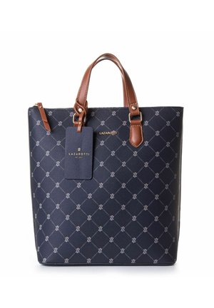 Sac fourre-tout bleu marine avec un extérieur texturé, doté d'une poignée en cuir marron et d'une étiquette de logo. Des motifs de diamants en gris clair ornent la surface.