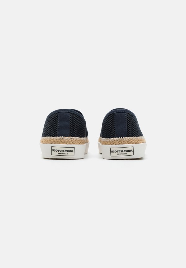 IZOMI  - Slip-ons - marine2