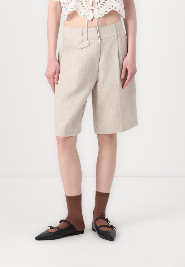 ARLO PLEATED  - Shorts - sand