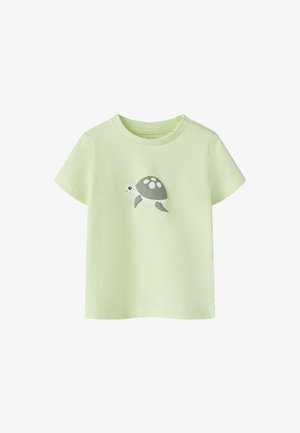 Name it, NBMVACION SS TOP BOX - Camiseta estampada - lime cream