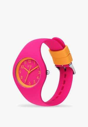 Orologio da polso in silicone rosa brillante con quadrante arancione e indicatori gialli. Presenta un cinturino liscio e dettagli in metallo argentato.
