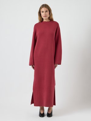 YAS YASELMA LONG DRESS - Stickad klänning - tibetan red