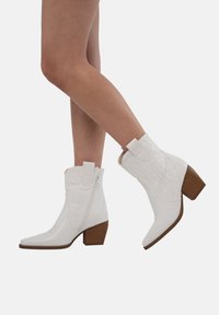 Salinyang Botines camperos - weiß