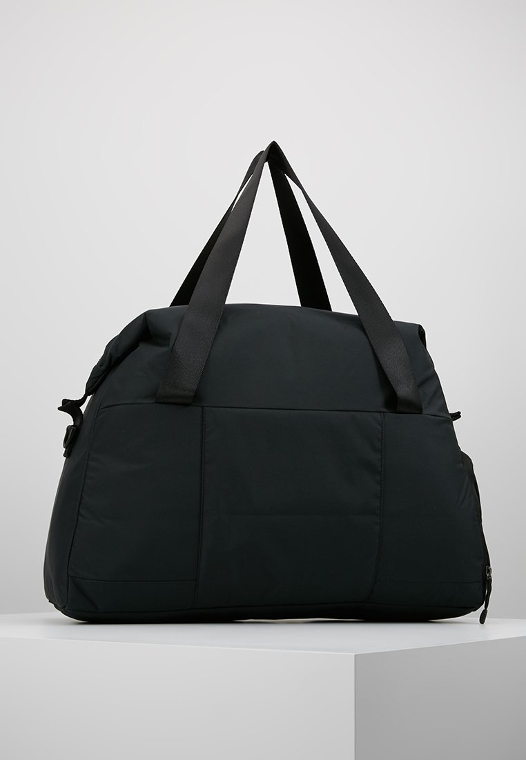 nike legend club 3.0