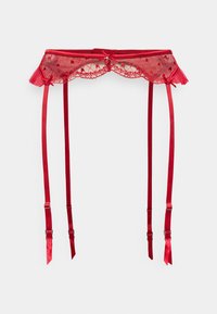 Κόκκινη ζώνη καλτσοδέτα από δαντέλα με κυματιστό άκρο, σατινένιες τιράντες και ρυθμιζόμενα κλιπ. Διαθέτει διακοσμητικό κρεμαστό καρδιάς στο κέντρο.