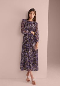 JOOP! PLISSEE IN GEMUSTERT - Day dress - lila gelb gemustert