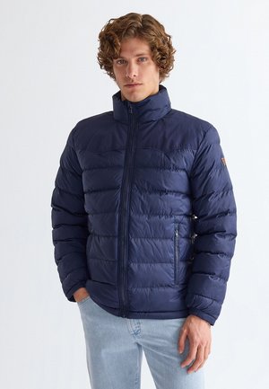 Wrangler PACKABLE PUFFER FOR- REGULAR FIT - Chaqueta de invierno - navy