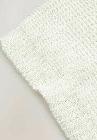 Unausgewählt, white