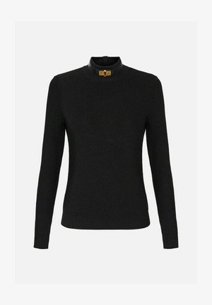 Maglione nero in tessuto a coste, con maniche lunghe e collo alto con dettaglio metallico sul colletto.