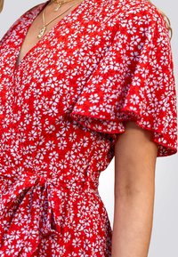 Cupshe Freizeitkleid - red