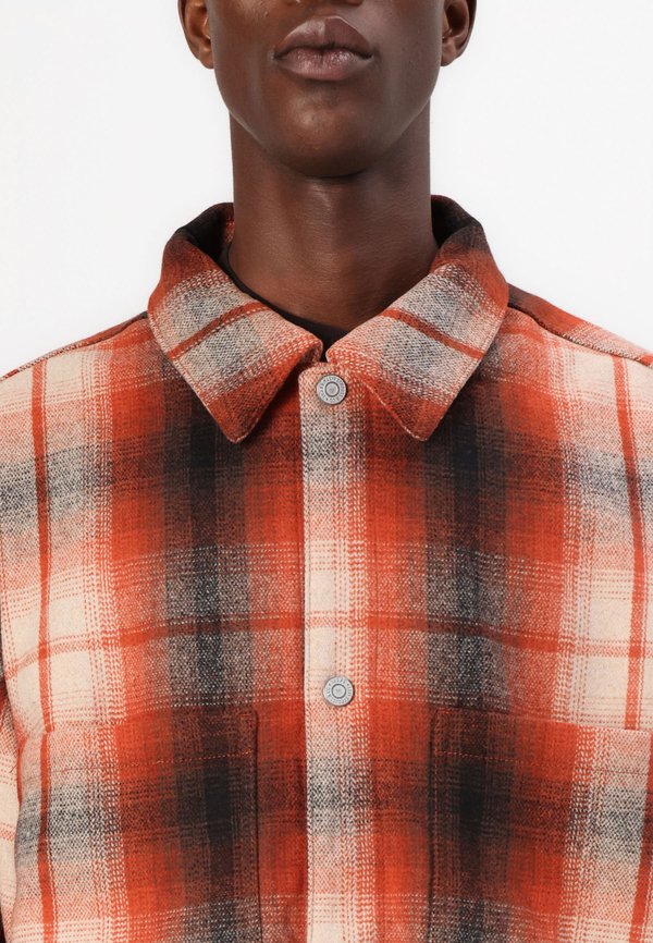 PORTOLA CHORE UNISEX - Summer jacket - anatase picante4