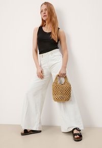 s.Oliver KLEINE SHOPPER VAN MACRAMÉ - Handbag - beige