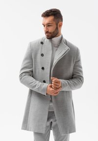 Ombre Korte frakker - grey