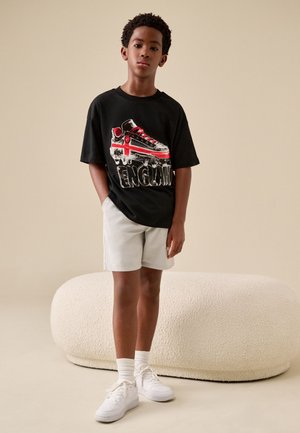 Next, REGULAR FIT - FOOTBALL GRAPHIC T-SHIRT  . - T-shirts print - black england