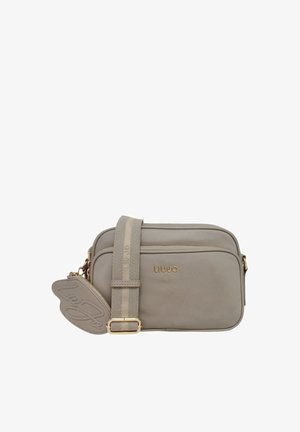 Borsa a tracolla rettangolare color beige con cerniera dorata, tracolla larga regolabile e logo "LIU JO" sulla tasca frontale.