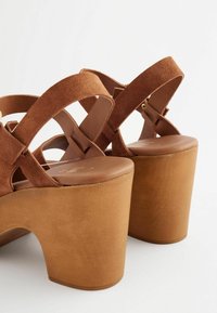 Next Sandaalid - tan brown