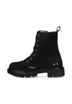 Bottine mi-mollet en daim noir à lacets avec semelle robuste, tirant sur le côté, petite étiquette "Bunnies Jr" et deux points turquoises près du talon.