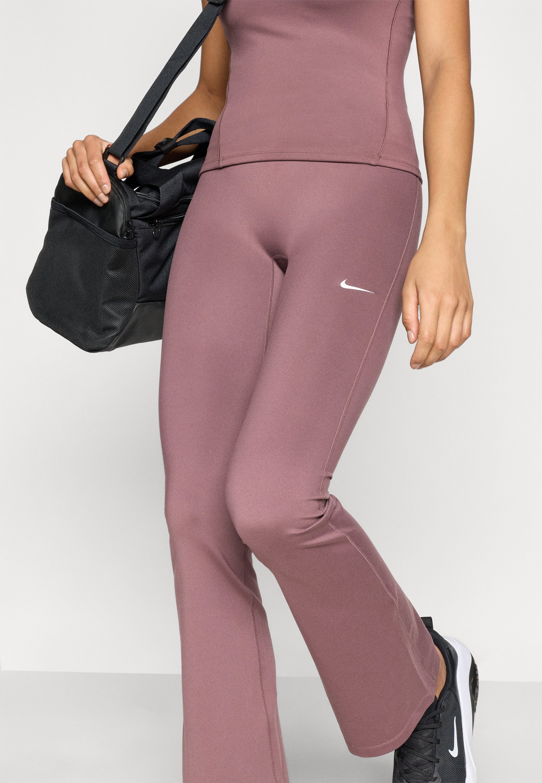 nike power yoga pants