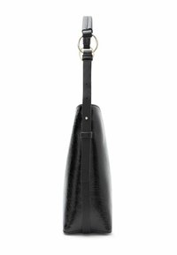 Schwarze Lederhandtasche mit glänzender Oberfläche, ausgestattet mit einem einzelnen verstellbaren Tragegurt und einem minimalistischen Design mit spitzer Grundfläche.