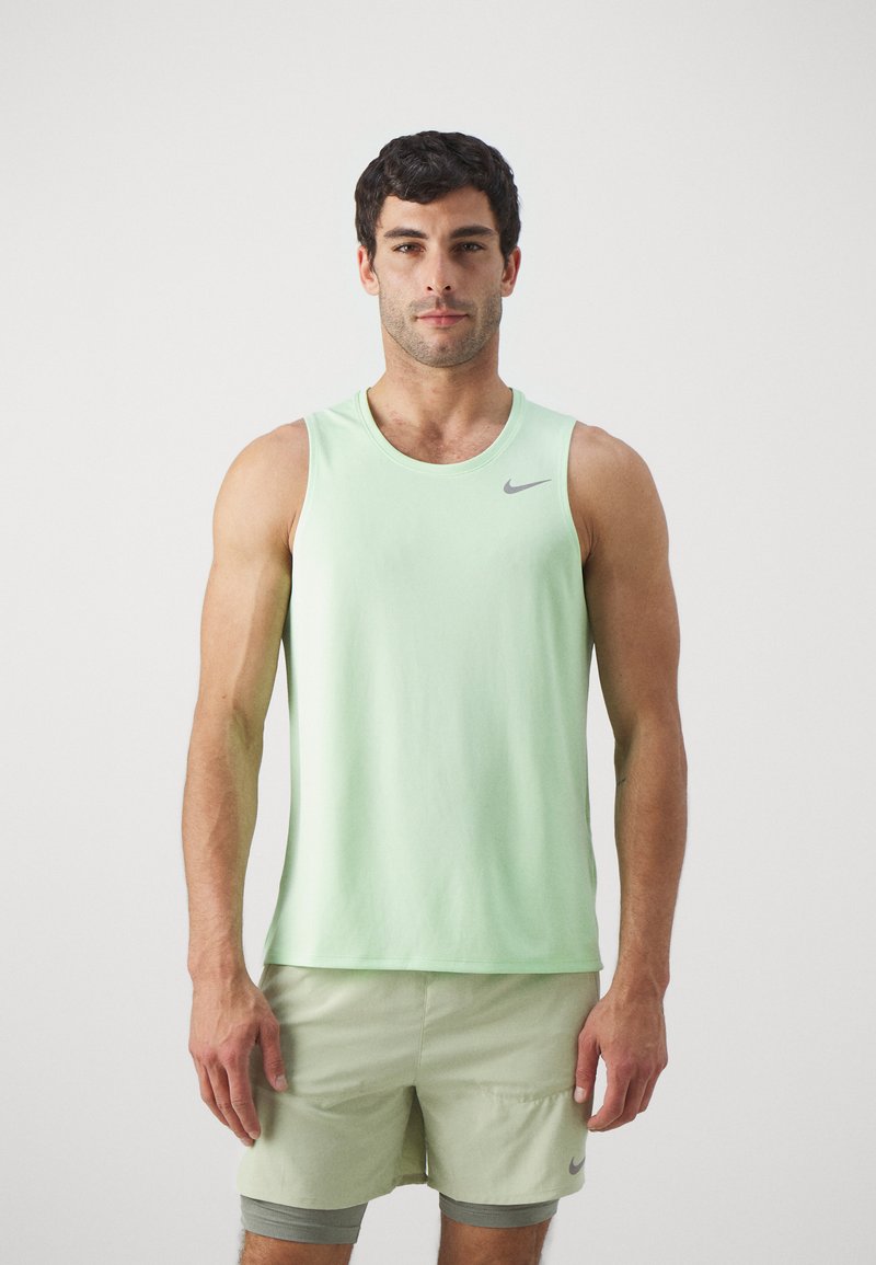 Nike Performance MILER TANK - Topper - vapor green/silver