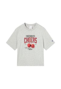 Szara koszulka z krótkim rękawem z czerwonym napisem "CHERRIES CHEERS", grafiką wiśni oraz napisem "Champion Squad" z przodu.