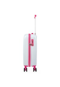 Maleta blanca de carcasa dura con franjas de acento rosa, doble cremallera y un asa retráctil. Cuatro ruedas negras para facilitar la movilidad.