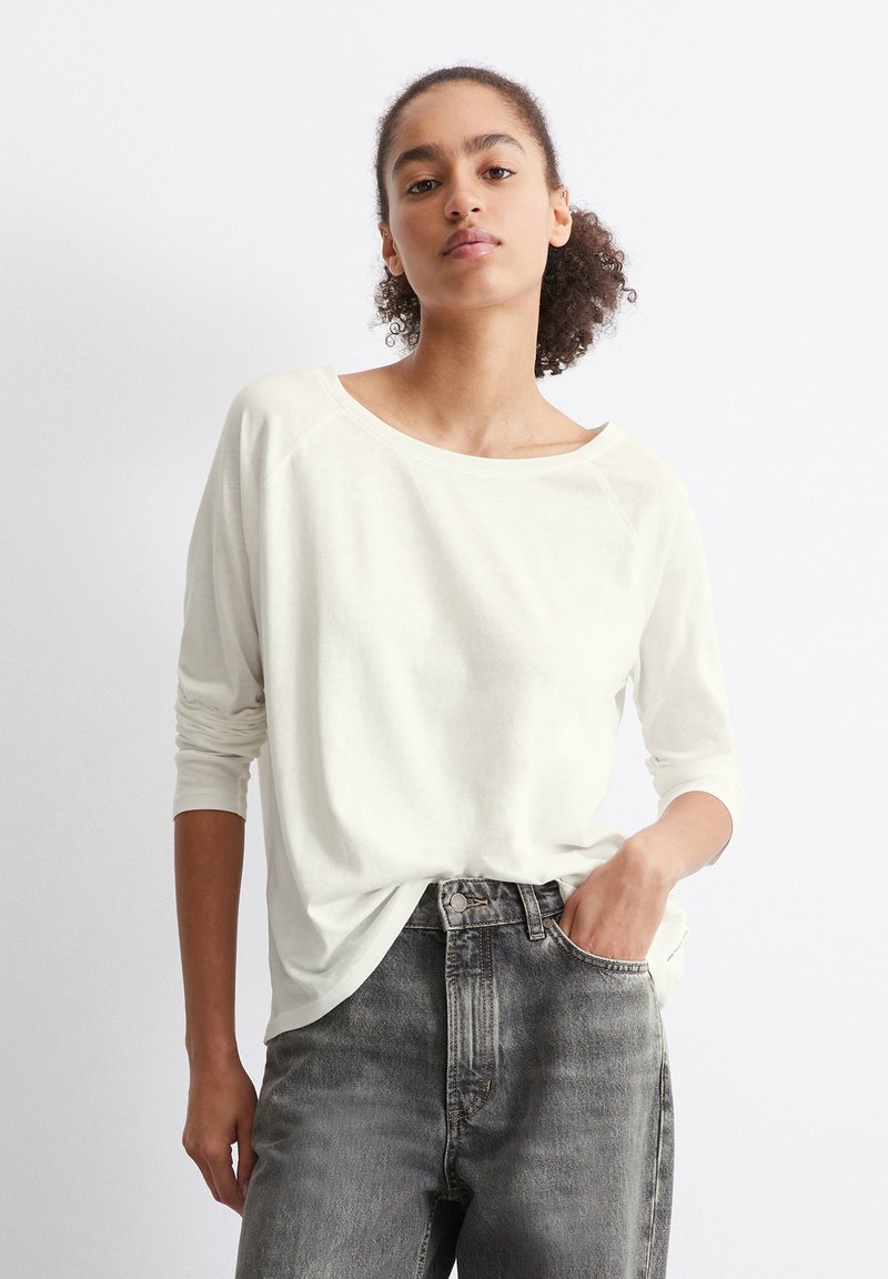 Marc O'Polo DENIM RAGLAN SLEEVES - Topper langermet - silky white