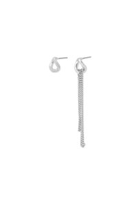 Boucles d'oreilles en argent avec des formes de goutte d'eau torsadées ; une boucle d'oreille a trois chaînes pendantes, l'autre est une simple puce.