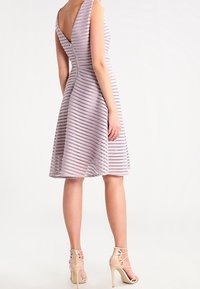 TFNC Robe de jour - mauve